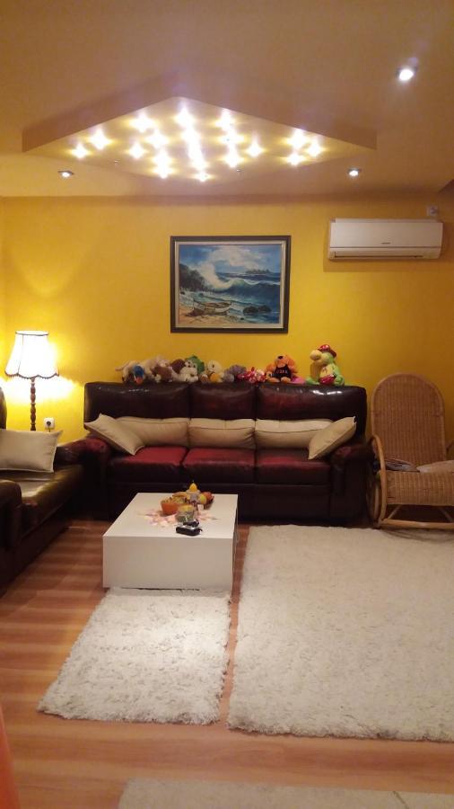 אובזור Family Hotel Denica מראה חיצוני תמונה