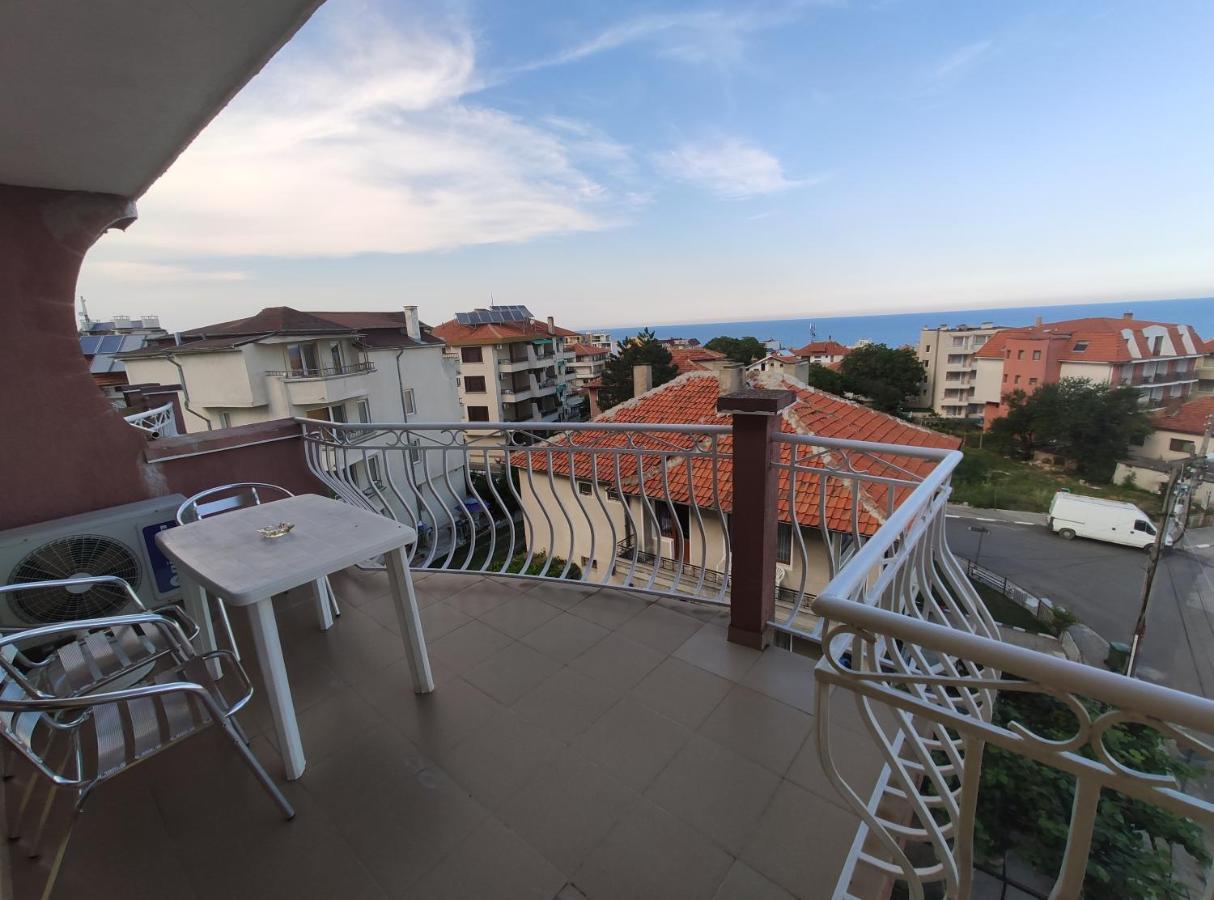 אובזור Family Hotel Denica מראה חיצוני תמונה