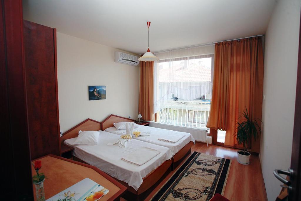 אובזור Family Hotel Denica חדר תמונה